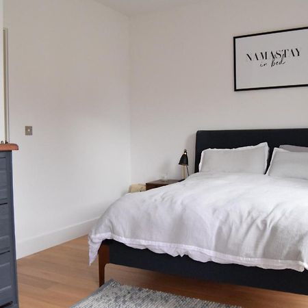 2 Bedroom House In Hackney Londen Buitenkant foto